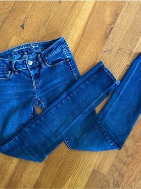 American Eagle Women's Skinny Jeans Dark Wash Size 2